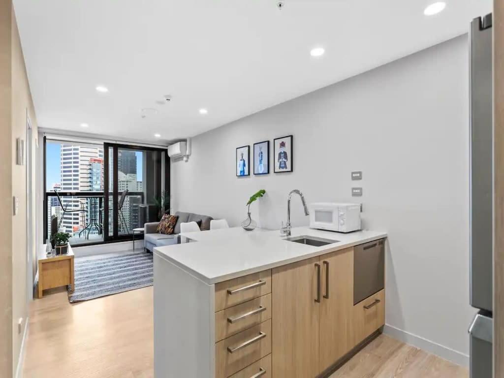 Stunning Apartment Amazing View Near Sky Tower Оукланд Екстериор снимка